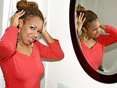 Leie, Grosser arsch, Grosse titten, Schwarz, Fingern, Masturbation, Natürlichen titten, Kurzes haar