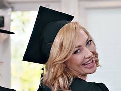 Sucer une bite, Femme couguar, Partouze, Hard, Léchez, Mère que j'aimerais baiser, Orgie, Réalité