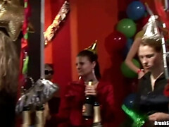 Verga grande, Negro, Rubia, Morena, Corridas, Tacones, Lesbiana, Fiesta