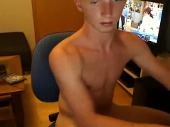 European twinks fucking and playing pocket rocket