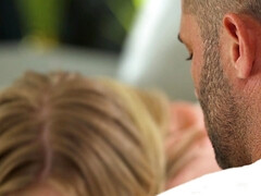 Gros seins, Blonde, Sucer une bite, Tir de sperme, Hard, Lingerie, Chatte, Nénés