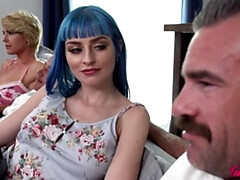 Gros cul, Gros seins, Blonde, Sucer une bite, En levrette, Famille, Le plan cul à quatre, Echangistes