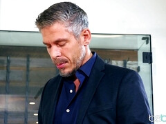 Kont, Lieveling, Pijpbeurt, Gebondenheid, Bruinharig, Handbeurt, Likken, Kut duiken