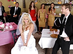 Grosser arsch, Grosser schwanz, Grosse titten, Blasen, Hundestellung, Frau frau mann, Milf