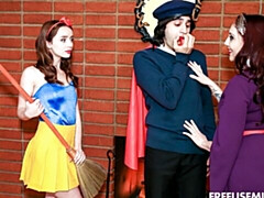 Grosser arsch, Grosser schwanz, Grosse titten, Blasen, Hundestellung, Frau frau mann