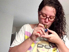 Mooie dikke vrouwen, Grote lul, Mollig, Sperma shot, Sperma in gezicht, Brillen, Latijnse vrouw, Roken