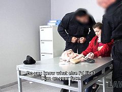 Blasen, Tschechisch, Polizei, Polisch, Realität, Jungendliche (18+), Flotter dreier, Titten