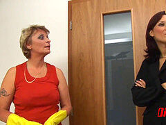 Sucer une bite, Tir de sperme, Mature, Rousse roux, Plan cul à trois