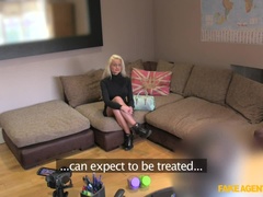 Enthousiasteling, Anaal, Pijpbeurt, Hondjeshouding, Vingeren, Masturbatie, Gezichtspunt, Kut duiken