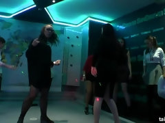 Bailar, Muñeca, Pajear, Orgía, Fiesta, Coño, Chupando, Uniforme