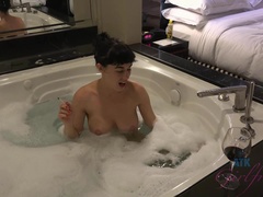 浴室, 汚れた　, 彼女, ピグテール, オマンコ, ショートヘア, スカート, オッパイの