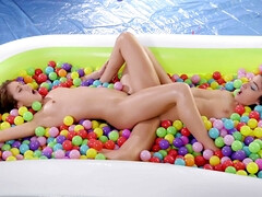 Cunnilingus, Interracial, Lesbiana, Lamidas, Aceite, Al aire libre, Coño, Mojado