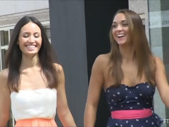 Acercamiento, Vestido, Extremo, Tacones, Masturbación, Orgasmo, Público, Bajo la falda