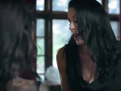 Gros seins, Blonde, Brunette brune, Robe, Doigter, Poilue, Seins naturels, Nénés