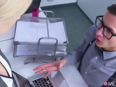 フェラチオ, チン, バック, 手コキする, なめる, 母, オフィス, オマンコ