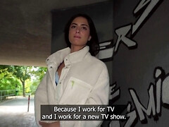 Брюнетки, Собачьи, Ласковые ручки, Секс без цензуры, Оргазм, От первого лица, На публике, Молоденькие