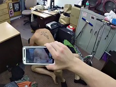 Amateur, Sucer une bite, Faciale, Homosexuelle, Branlette thaïlandaise, Bureau, Tatouage, Plan cul à trois