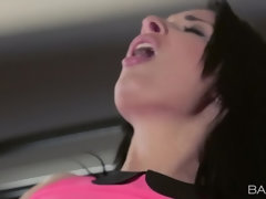 Lieveling, Kantoor, Alleen