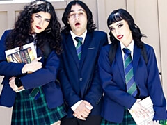 18, デカ尻, デカチン, フェラチオ, バック, 女 人男 人, ガリガリ, ティーン