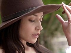 Amateur, Culo grande, Fetiche, Masturbación, Al aire libre, Afeitado, Solo, Estriptis