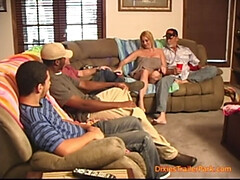 Mamada, Bukkake, Corridas, Grupo, Sexo duro, Hd, Tetas naturales, Afeitado