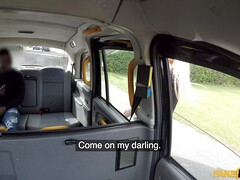 Zwart, Brits, Europees, Handbeurt, Kut duiken, Kort haar, Rok, Trio