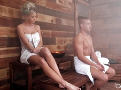 Anal, Nana, Gros seins, Plantureuse, Hard, Actrice du porno, Sauna, Nénés