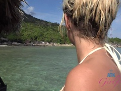 Leie, Freundin, Lesbisch, Höschen, Piercing, Rasiert, Abendanzug, Titten