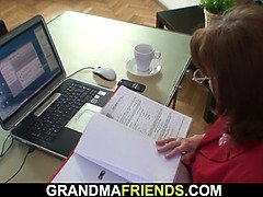 Sucer une bite, Grandpère, Mamie, Mature, Maman, Réalité, Adolescente, Plan cul à trois