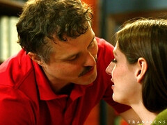 Aus dem arsch in den mund, Blasen, Würgen, Handjob, Absätze, Natürlichen titten, Kurzes haar, Titten