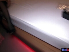 Leie, Asiatisch, Grosser schwanz, Braunhaarige, Schwanz, Pov, Jungendliche (18+), Thai