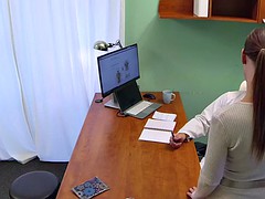 Attrapée, Médecin, Infirmière