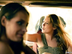 Kont, Grote kont, Blond, Hondjeshouding, Zoenen, Natuurlijke tieten, Buiten, Tiener