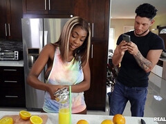 Noire, Gorge profonde, Interracial