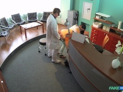 Leie, Arzt, Hundestellung, Handjob, Krankenschwester, Büro, Muschi, Uniform