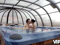 Sucer une bite, Papa, Hard, Hd, Seins naturels, Piscine, Chatte, Adolescente