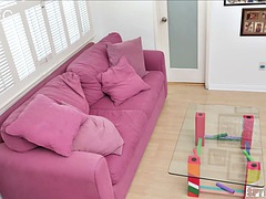 Nana, Sucer une bite, Brunette brune, Tir de sperme, Faciale, Hard, Adolescente, Nénés