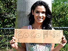 Chambre à dormir, Gros cul, Gros seins, Sucer une bite, Brunette brune, Fille latino, Cheveux courts, Maigrichonne