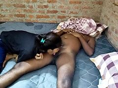 En gros plan de très près, Couple, Femelle, Première fois, Indienne, Masturbation, Douleur, Adolescente