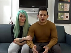 18 ans, Amateur, Grosse bite, Gros seins, Sucer une bite, Interracial, Réalité, Adolescente