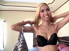 アジア人, フェラチオ, 中出し, 小柄, 剃毛, ガリガリ, タイ