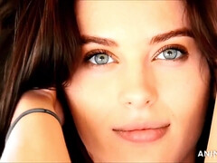 Arsch, Grosser arsch, Grosse titten, Braunhaarige, Muschi, Solo, Titten, Spielzeuge