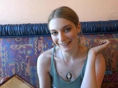 Amateur, Cuarto de baño, Botas, Bragas, Pov, Flaco, Falda, Alto