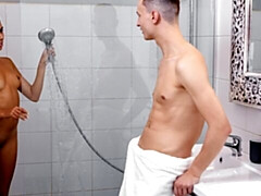 18 jahre, Arsch, Grosser schwanz, Hundestellung, Latina, Natürlichen titten, Dürr, Titten