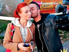 Grote kont, Grote mammen, Pijpbeurt, Geld, Roodharige vrouw, Geschoren, Verlegen, Mager