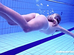 Pool trailer with graceful floozy from Underwater Show