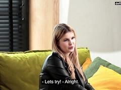 18 jaar, Lieveling, Grote kont, Masturbatie, Natuurlijke tieten, Kut duiken, Tiener, Tieten likken