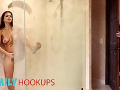 Keisha Grey's juicy pussy gets licked & fucked in hot step fantasy action