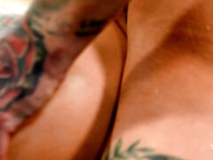 In den arsch, Grosse titten, Blondine, Blasen, Spermaladung, Schwanz, Rasiert