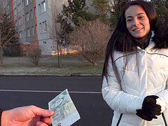 Petite femme, Chatte, Jarretelles